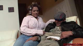 Pattogó Nagy Mellek, egy kört Ramon a MILF Jordan