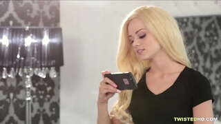 ���రో సాధారణ లైంగిక ఫక్ సవతి మరియు ఆమె ప్రియుడు