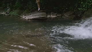 Fucking ቅድሚያ አገልግሎት እና juicy የሚሰጡዋቸውን በግራ ይታያል