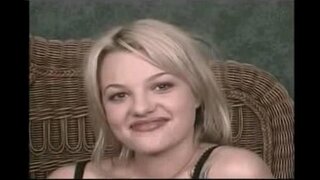 ���ນ້າທໍາອິດວິດີໂອຄີກົ້