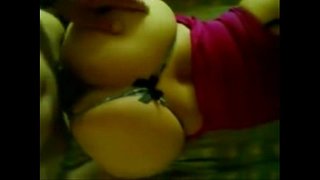 ���ੈਟਿਨ ਵੱਡੀ ਛਾਤੀ ਵਾਲੀ ਦੇ ਨਾਲ ਇੱਕ ਵੱਡੀ ਗਦਾ ਲੈ ਕੇ ਇੱਕ ਵੱਡੀ ਲੂੰਡ