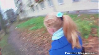 ���ेक्स के रूप में एक विपणन चाल रूसी-माँ