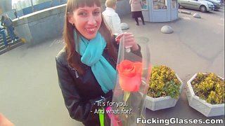 Fucking Glasi - guy Yetu alikuwa na mwingine tarehe iliyopangwa kwa ajili ya leo