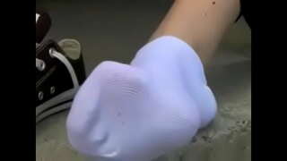 EMILYS ਗੰਦੇ CHUCKS