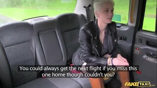 ���ਾਅਲੀ ਟੈਕਸੀ ਗਰਮ ਭਾਵੁਕ ਮੋਟਾ ਨੂੰ ਪਿੱਛਲੀ ਸੀਟ ਹੈ ਸੈਕਸ