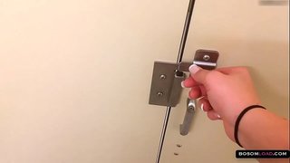 Batu high club si pantat jari &amp;amp; lesbian