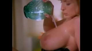 Danni Ashe - Underkläder striptease