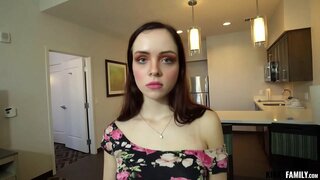 Qəribə bir ailə özünü batmış bilirsən Ki, mən basdı doğru düymələri