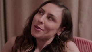 EMME ਚਿੱਟੇ ਕਰਦਾ ਹੈ ਲੂੰਡ ਮੂਹ ਚ ਵਿੱਚ ਦੋ ਗੜਬੜੀ