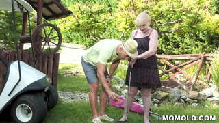 Slutty matura damo Nanney estas fucking with horny dude