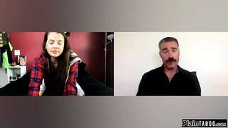 ���ীনস্তনী, দুর্দশা, পেতে, নগ্ন ifo তার perv পরামর্শদাতা.তিনি লাগে তার বড় tits এবং grabs তার খেলনা.তিনি বিনয়ের এটি এবং স্ত্রী তার লোমশ ভগ