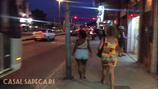 IPAKITA OFF SA ANG WEST SIDE, PAGLALAKAD SA PALIGID NA MAY WALANG PANTY