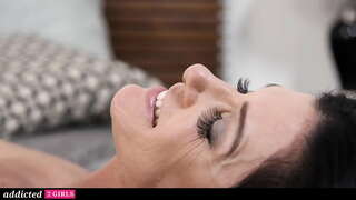 Mãe-Passo Fode Com Lésbicas Enteada