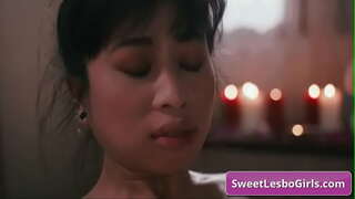 Féach na háise busty lesbo a fháil seduced ag a cliant tar éis massage sensual